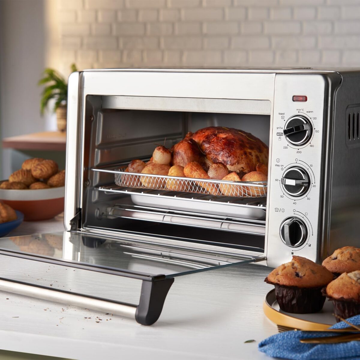 Russell Hobbs 20L 5-in-1 Rapid Air Fryer Oven - Image 2